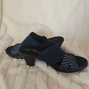 bernie mev. Dark Blue Woven Heels